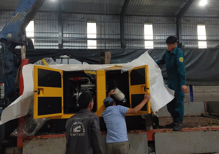 Bàn giao lô máy phát điện 50 - 300KVA tại cao tốc Cam Lộ – La Sơn